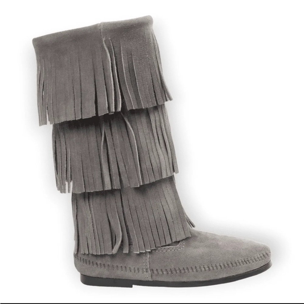 NEW Minnetonka Gray Fringe Women's Boots Sz 9